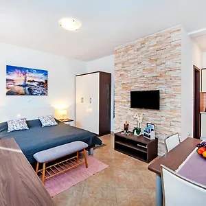 F&r Apartment Rovinj
