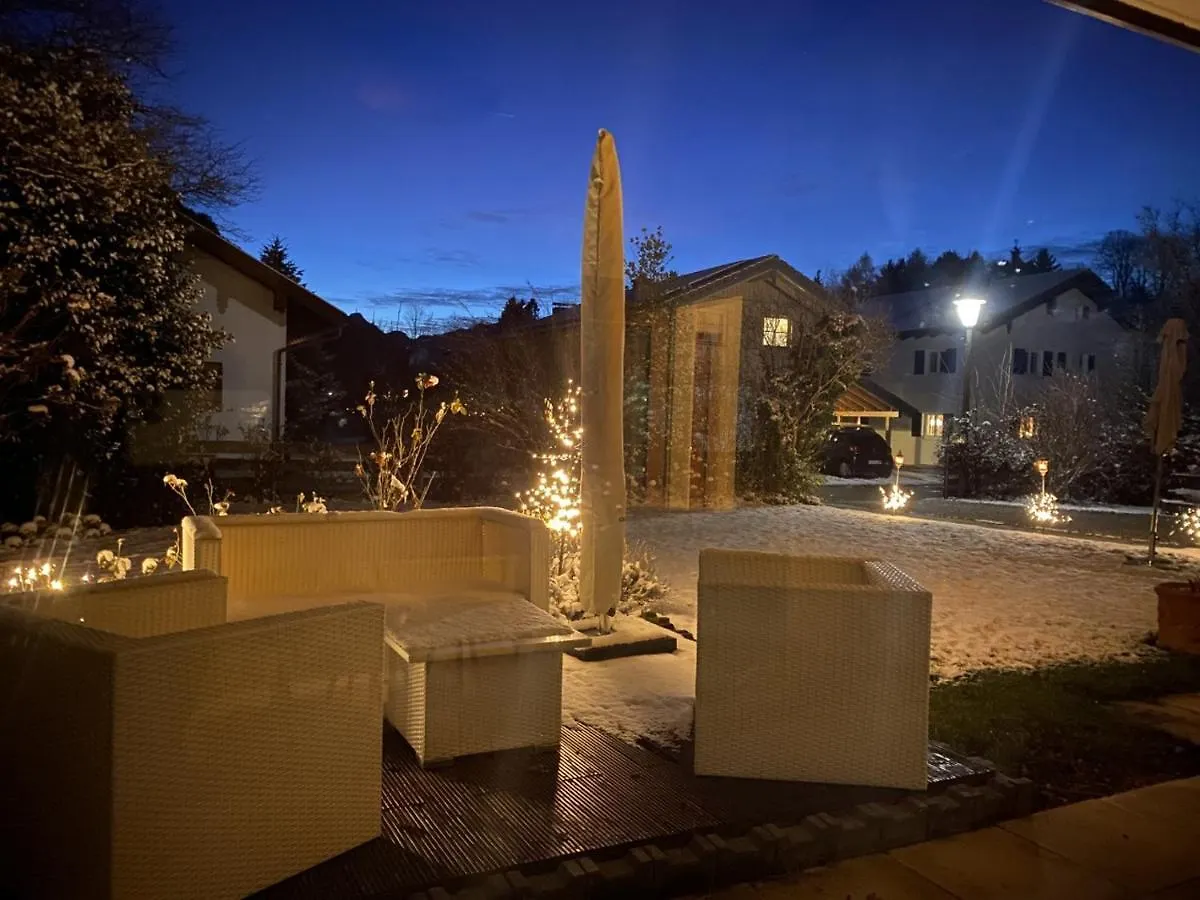 Charmantes Garten-Apartment: Erholung Im Chiemgau ウンターヴォッセン 0*,  ドイツ